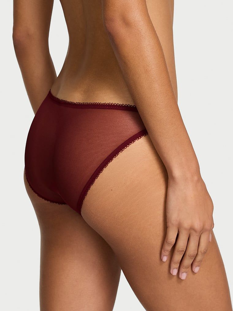 Majtki koronkowe z błyszczącymi kokardkami Twinkle Bows Bikini. Produkt ma kolor czerwony i pochodzi z kolekcji Dream Angels. 