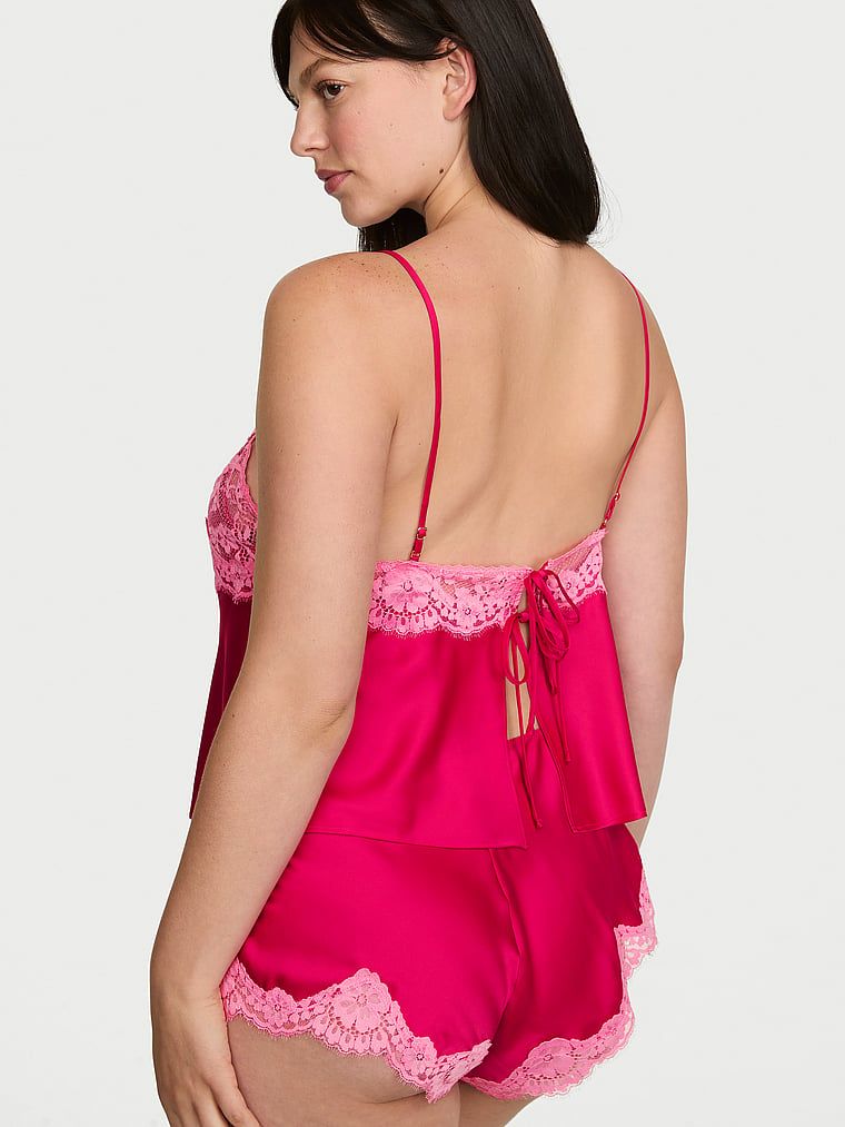 Zestaw satynowy do spania Lace-Trim. Produkt ma kolor różowy i pochodzi z kolekcji Dream Angels. 