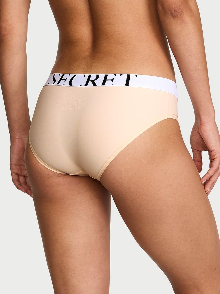 Majtki z logo Cool Hiphugger. Produkt ma kolor beżowy i pochodzi z kolekcji Cotton. 