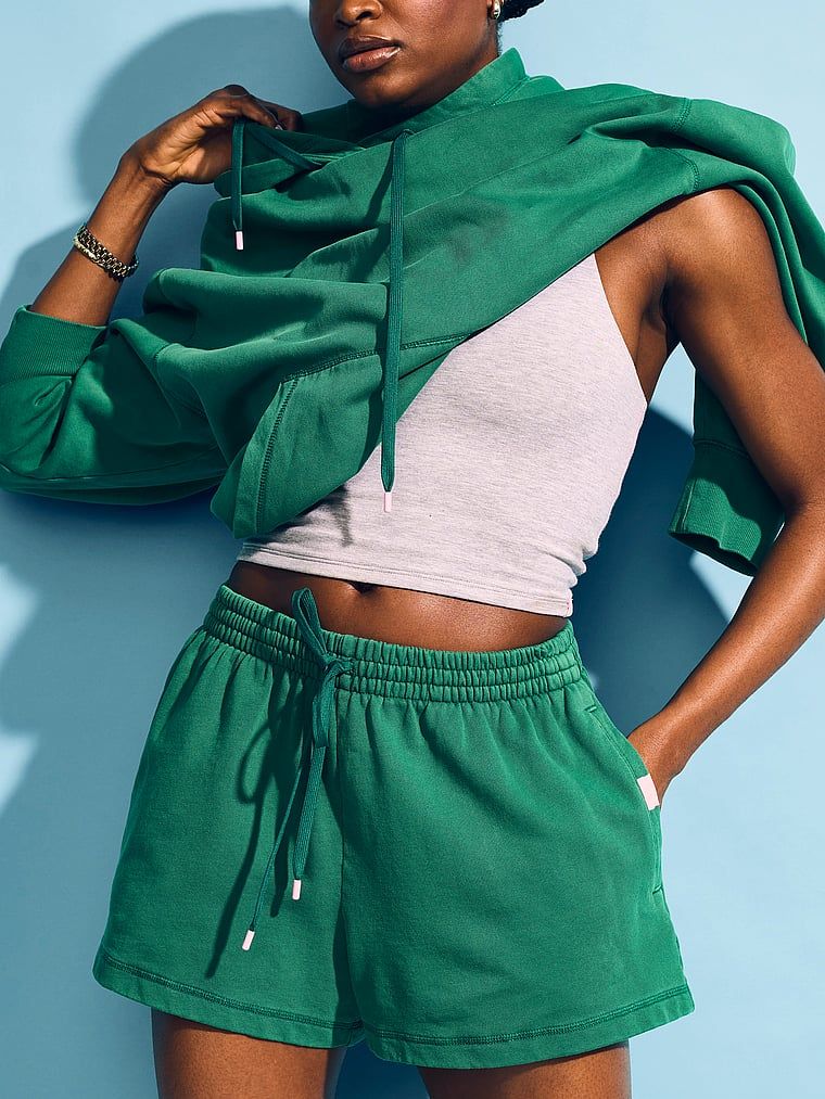 Szorty bawełniane Off-Duty Terry. Produkt ma kolor zielony i pochodzi z kolekcji Angel Essentials. 