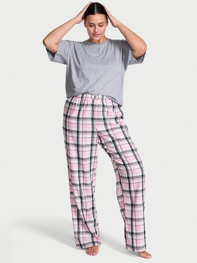 Piżama flanelowa - t-shirt i spodnie. Produkt ma kolor szary i pochodzi z kolekcji Victoria's Secret. 