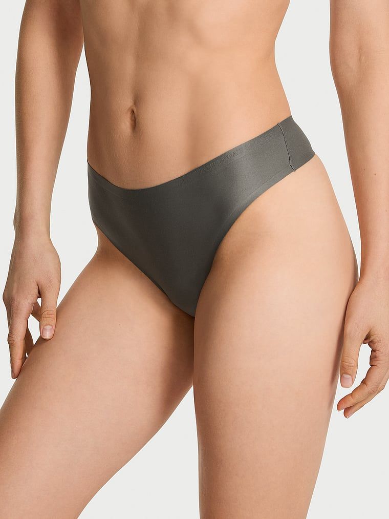 Stringi z mikrofibry Flex. Produkt ma kolor zielony i pochodzi z kolekcji Body by Victoria. 