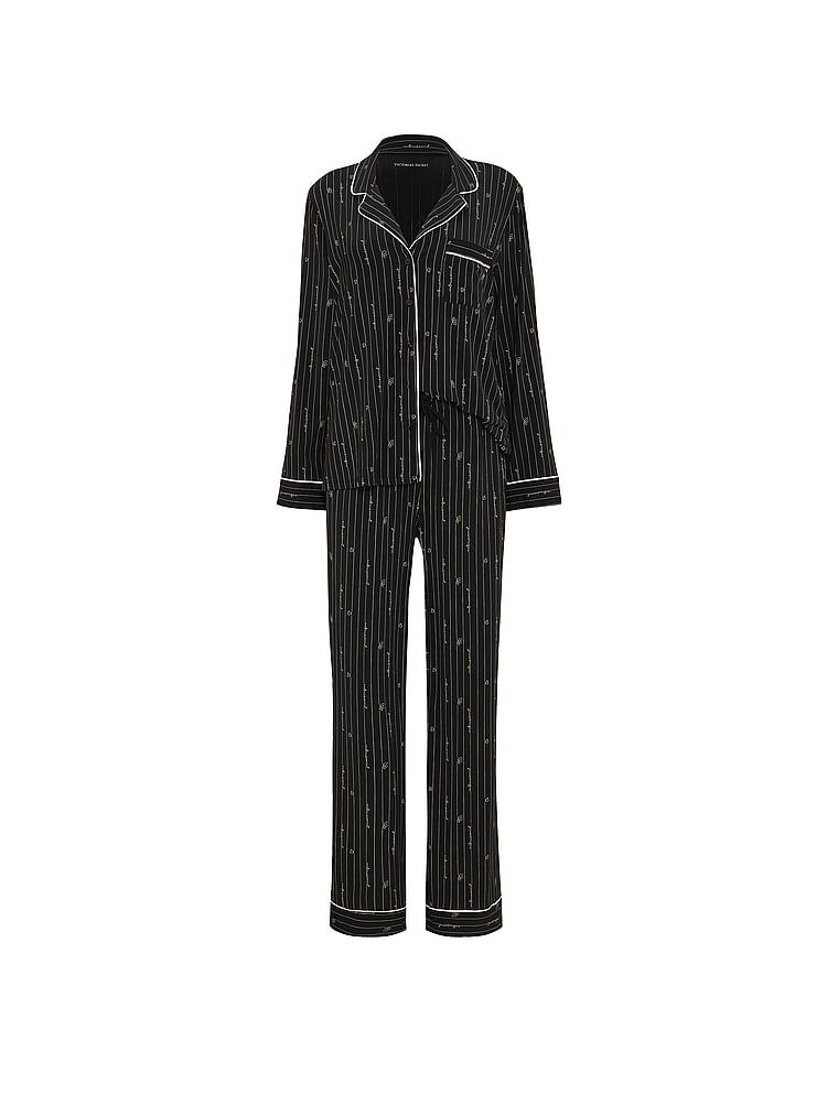 Piżama z modalu SoSoft. Produkt ma kolor wzorzysty i pochodzi z kolekcji Victoria's Secret. 
