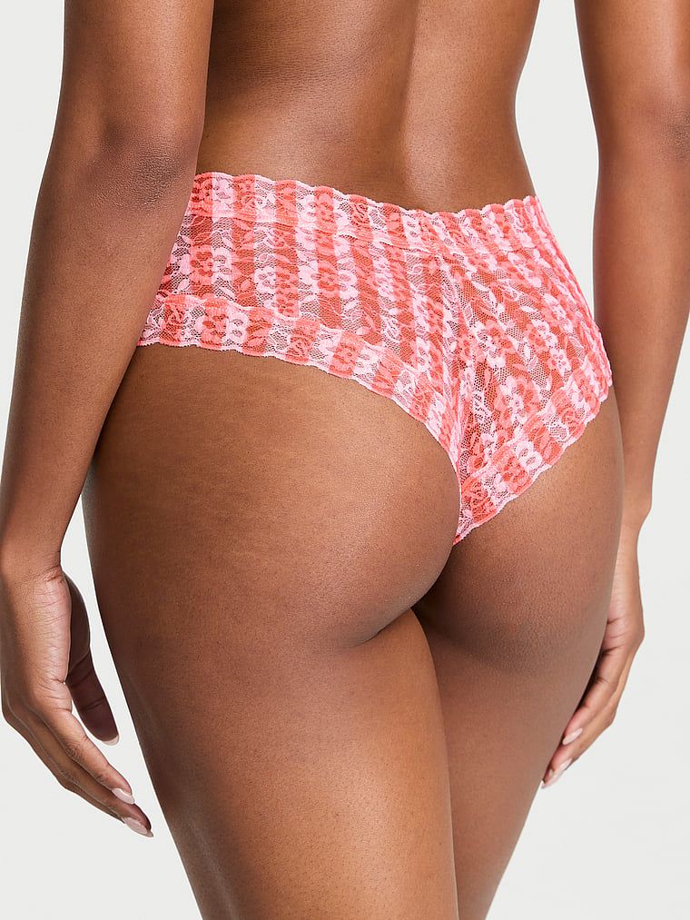 Majtki koronkowe Blossom Cheeky. Produkt jest wzorzysty i pochodzi z kolekcji Lacie. 