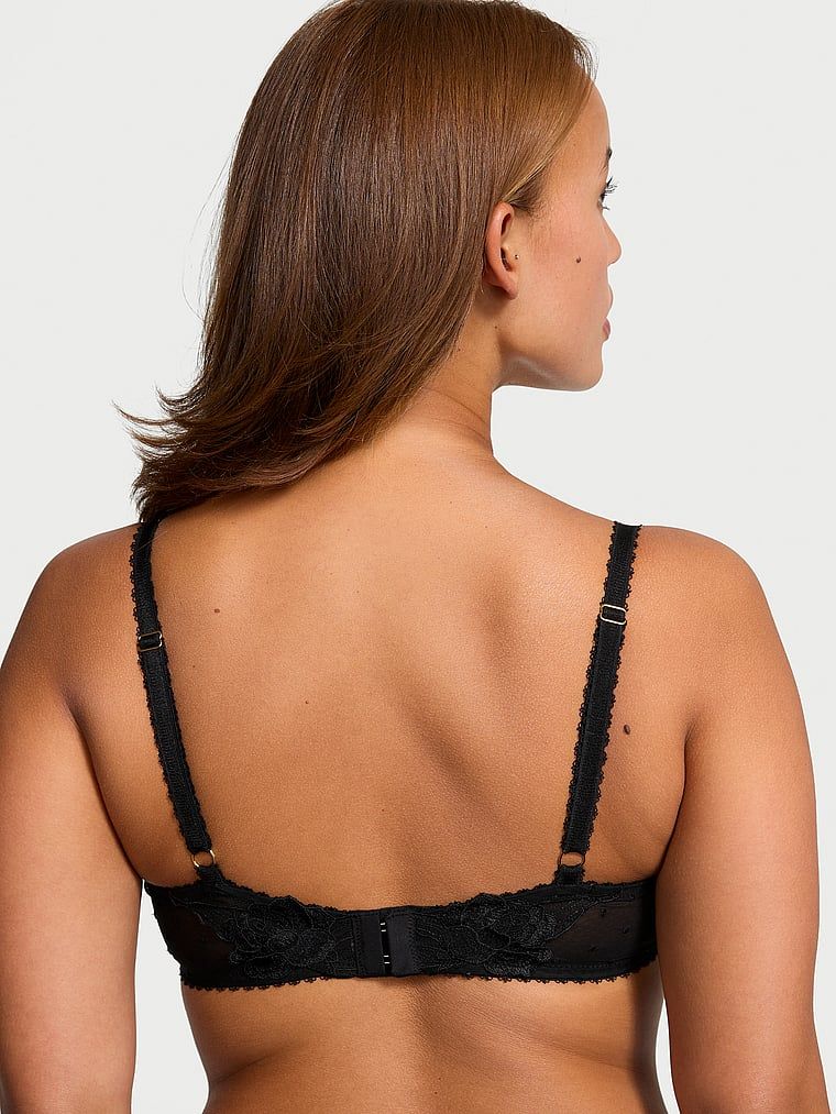 Biustonosz nieusztywniany Sheer Rose Demi. Produkt jest wzorzysty i pochodzi z kolekcji Very Sexy. 