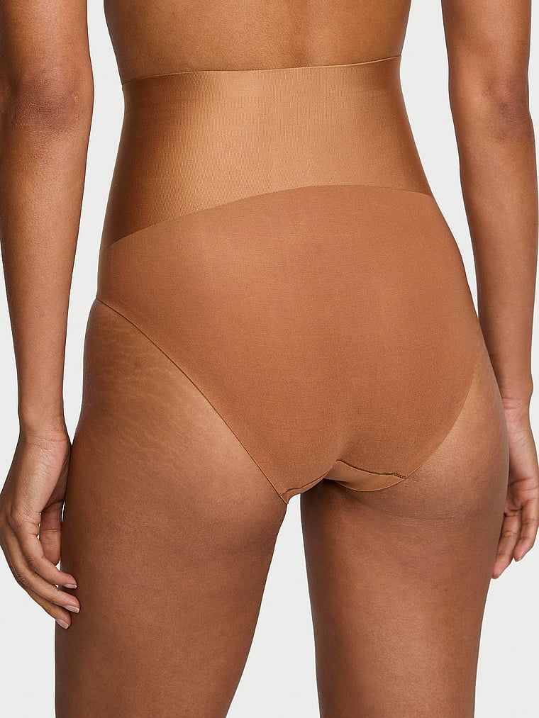 Majtki modelujące z wysokim stanem Smoothing Shimmer Brief. Produkt ma kolor brązowy i pochodzi z kolekcji Body by Victoria. 