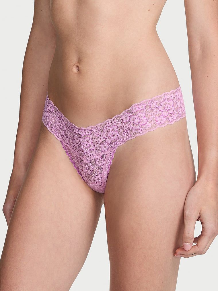 Stringi koronkowe Lace. Produkt ma kolor różowy i pochodzi z kolekcji Lacie. 