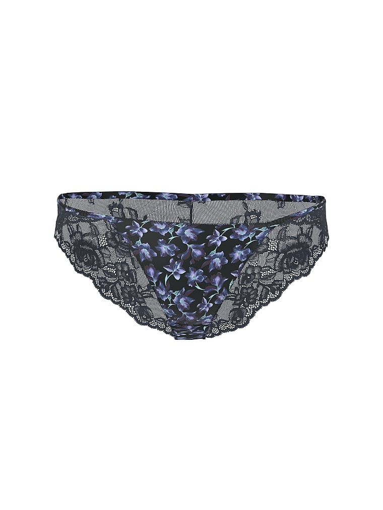 Majtki satynowe z koronką z tyłu Lace-Back Cheeky. Produkt ma wzór kwiatowy i pochodzi z kolekcji Very Sexy. 