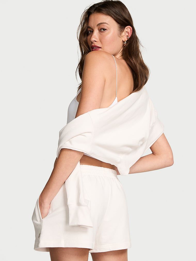 Szorty Off-Duty Terry. Produkt ma kolor biały i pochodzi z kolekcji Angel Essentials. 