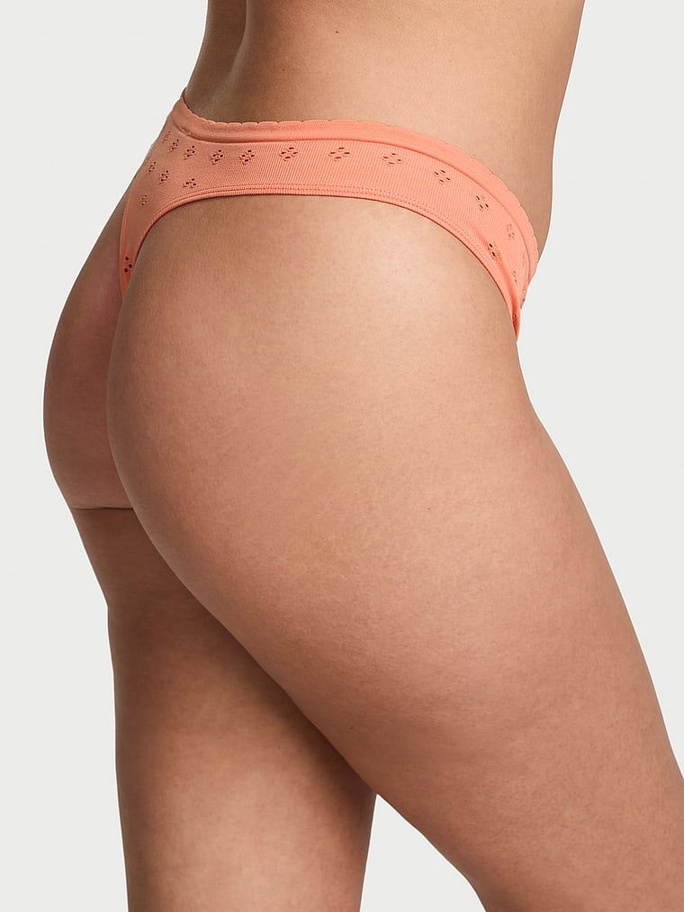 Stringi Seamless Eyelet. Produkt ma kolor brązowy i pochodzi z kolekcji Seamless. 