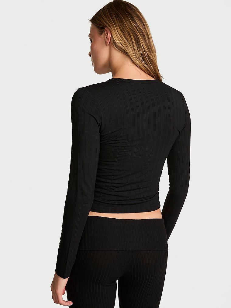 Sweter z modalu zapinany na guziki SoSoft Ultra-Fine. Produkt ma kolor czarny i pochodzi z kolekcji Victoria's Secret. 