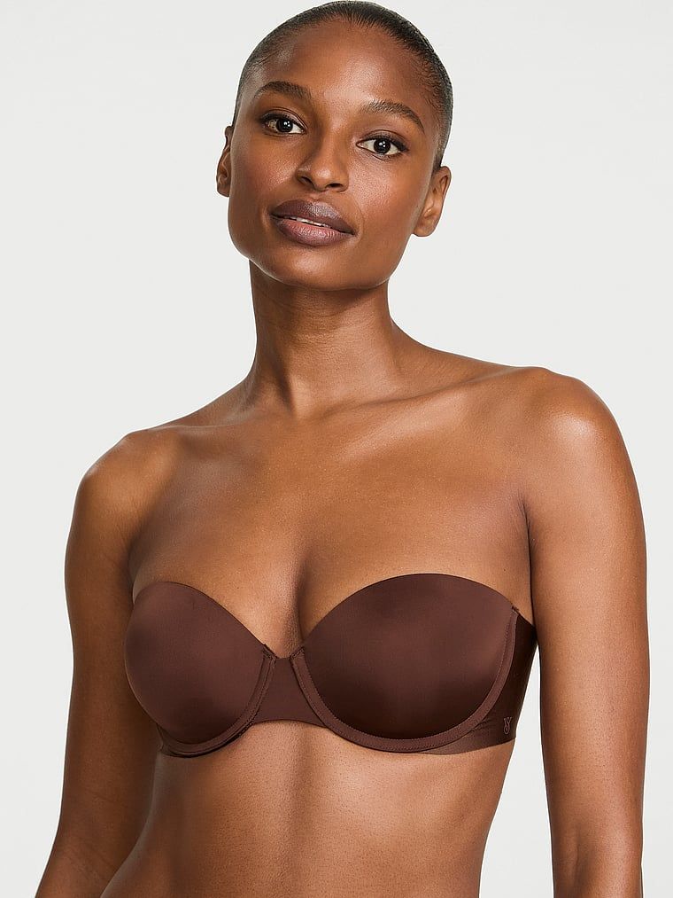 Biustonosz push-up bez ramiączek Uplift Strapless. Produkt ma kolor brązowy i pochodzi z kolekcji Invisible by Victoria's Secret. 