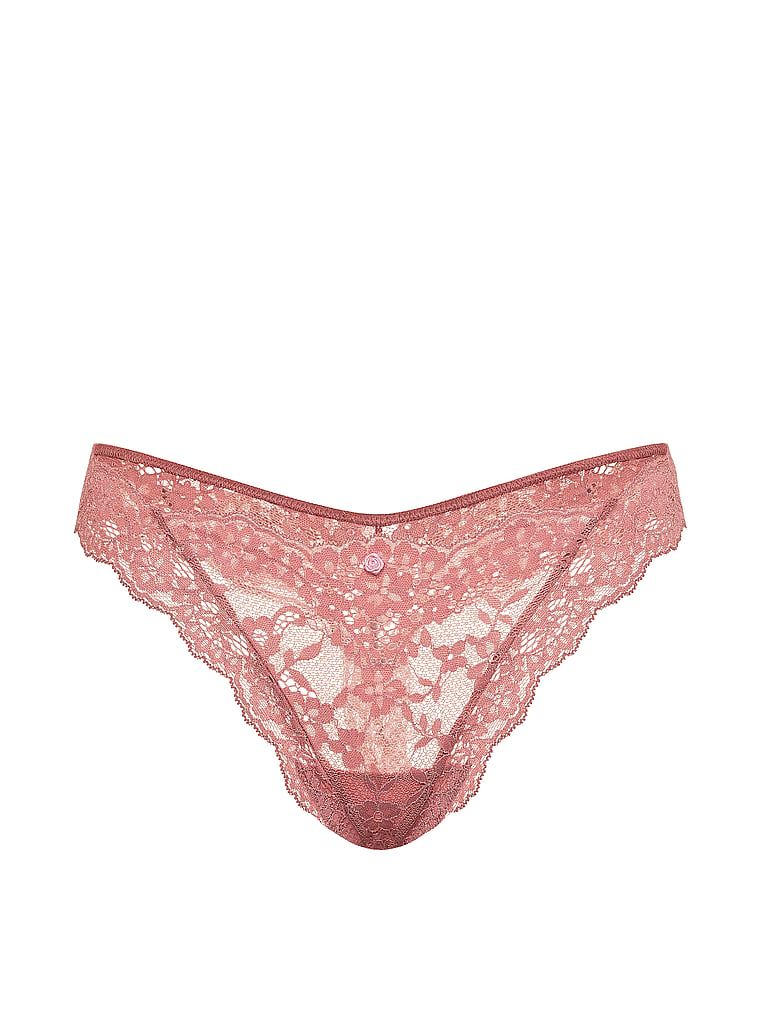 Stringi koronkowe Lace. Produkt ma kolor różowy i pochodzi z kolekcji Dream Angels. 