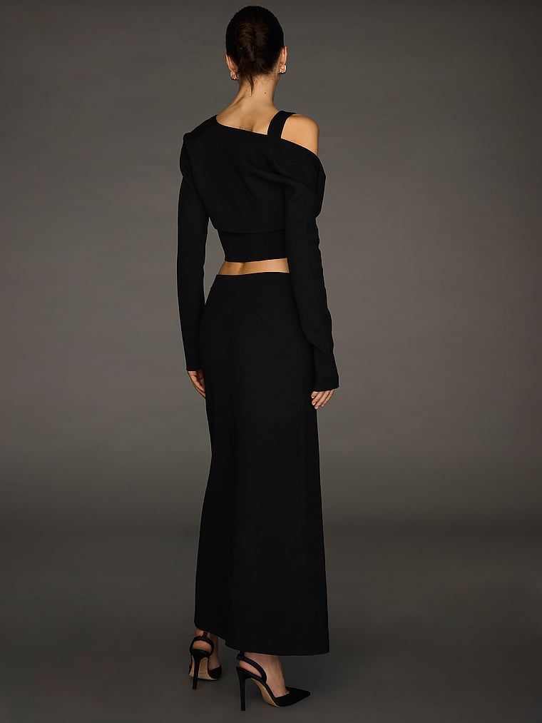 Spódnica maxi zapinana na haftki Atelier X Altuzarra. Produkt ma kolor czarny i pochodzi z kolekcji Atelier Victoria's Secret x Altuzarra. 