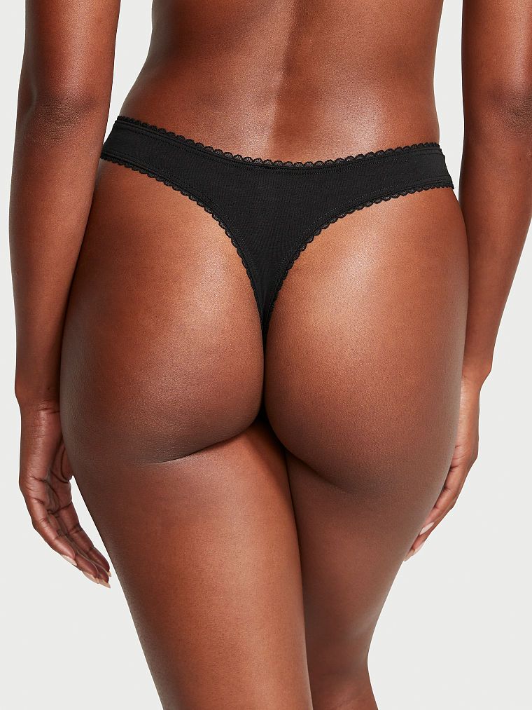 Stringi bawełniane ze wstawkami z koronki Lace-Trim High-Leg Scoop. Produkt ma kolor czarny i pochodzi z kolekcji Victoria's Secret. 