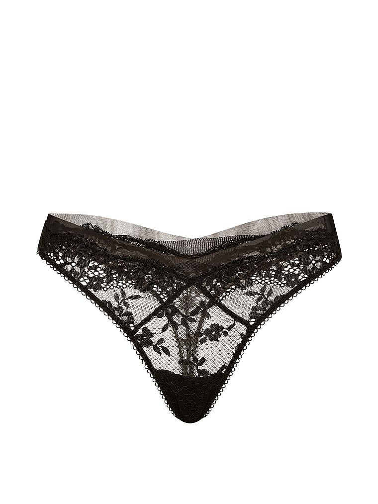 Stringi koronkowe Lace and Mesh. Produkt ma kolor czarny i pochodzi z kolekcji Dream Angels. 