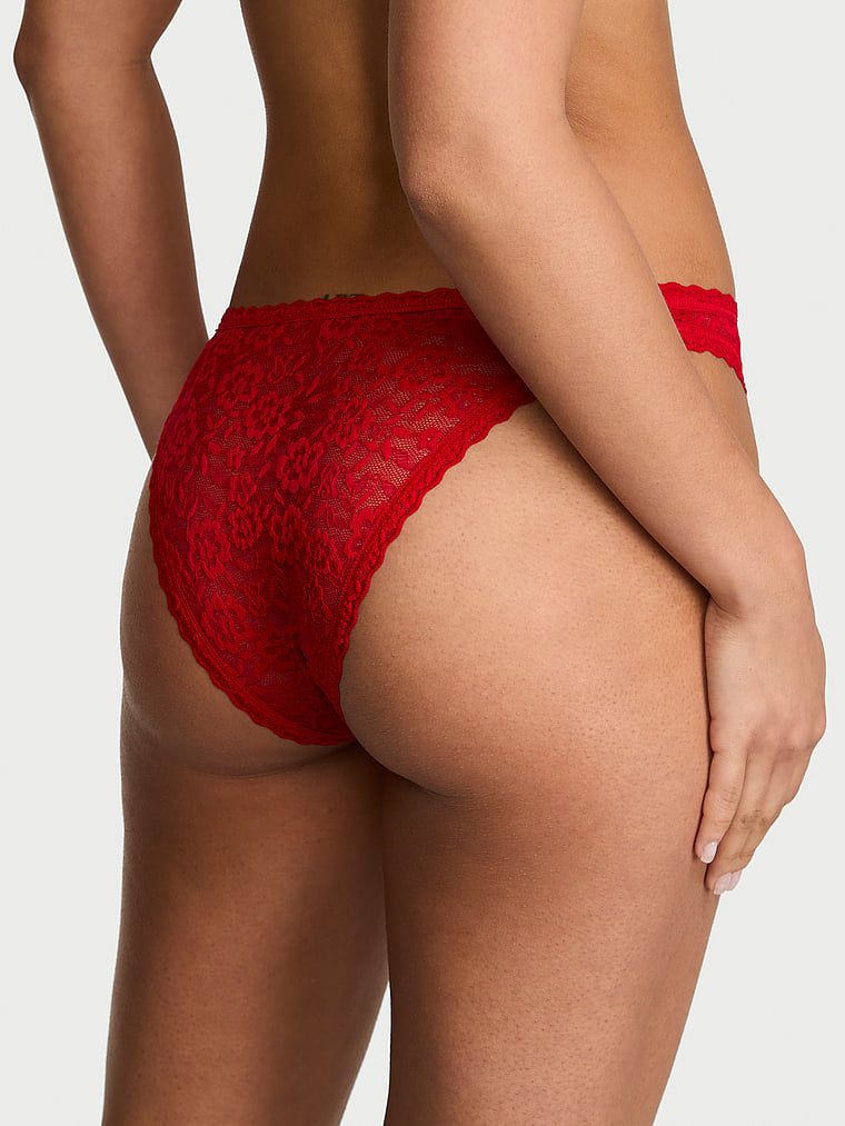 Majtki koronkowe Lace 90s. Produkt ma kolor czerwony i pochodzi z kolekcji Lacie. 