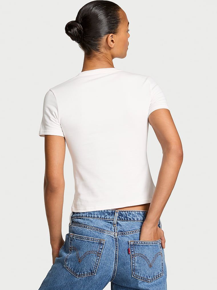 T-shirt bawełniany VSFS 2025. Produkt ma kolor biały i pochodzi z kolekcji Angel Essentials. 