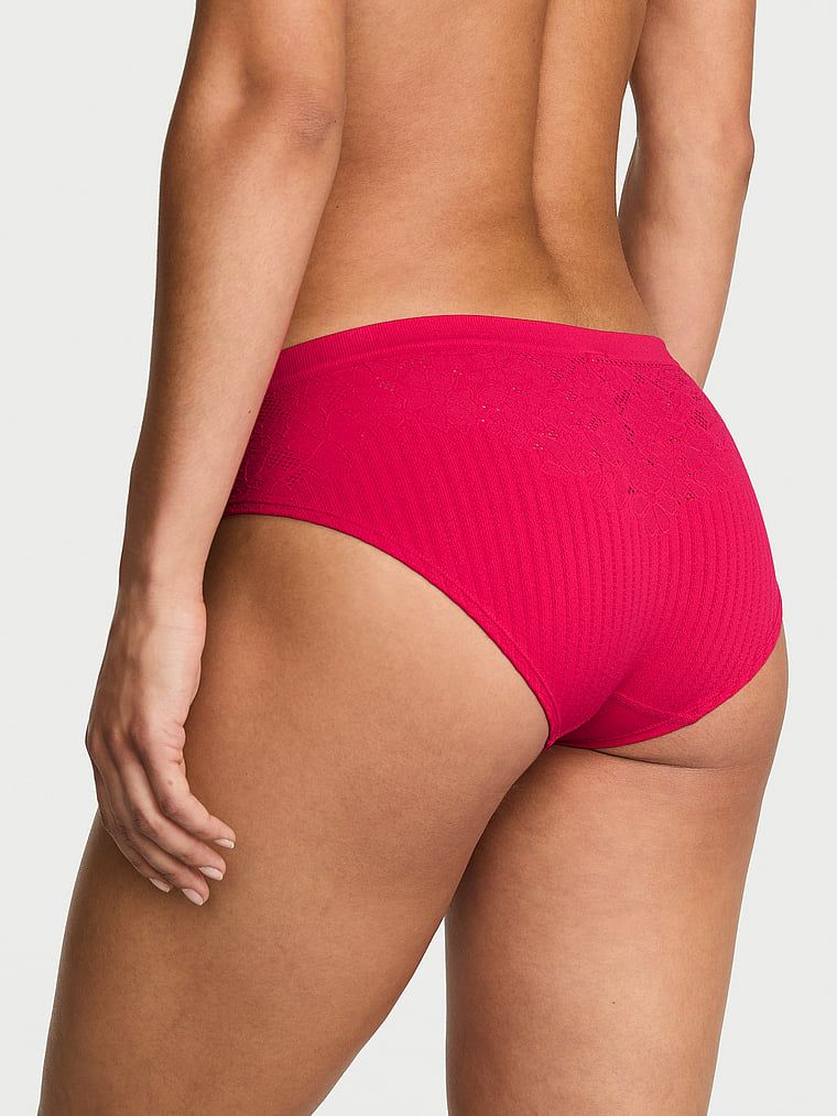 Majtki Floral Rib Hiphugger. Produkt ma kolor różowy i pochodzi z kolekcji Seamless. 