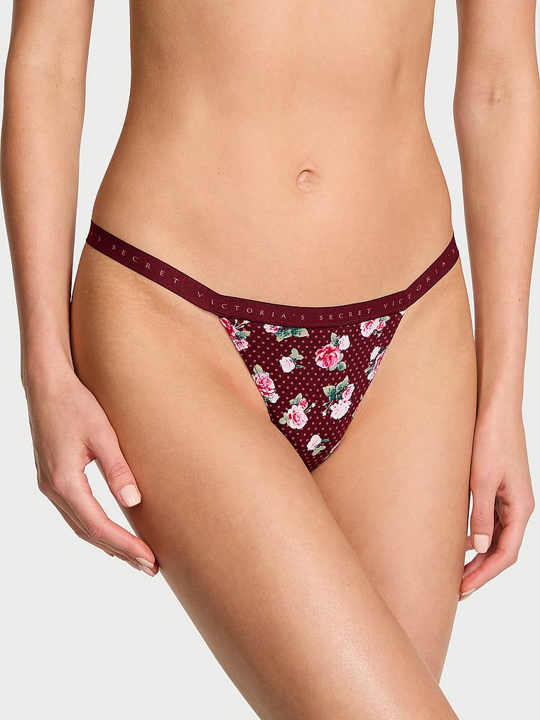 Stringi bawełniane Stretch Cotton. Produkt ma kolor kwiatowy i pochodzi z kolekcji Victoria's Secret. 