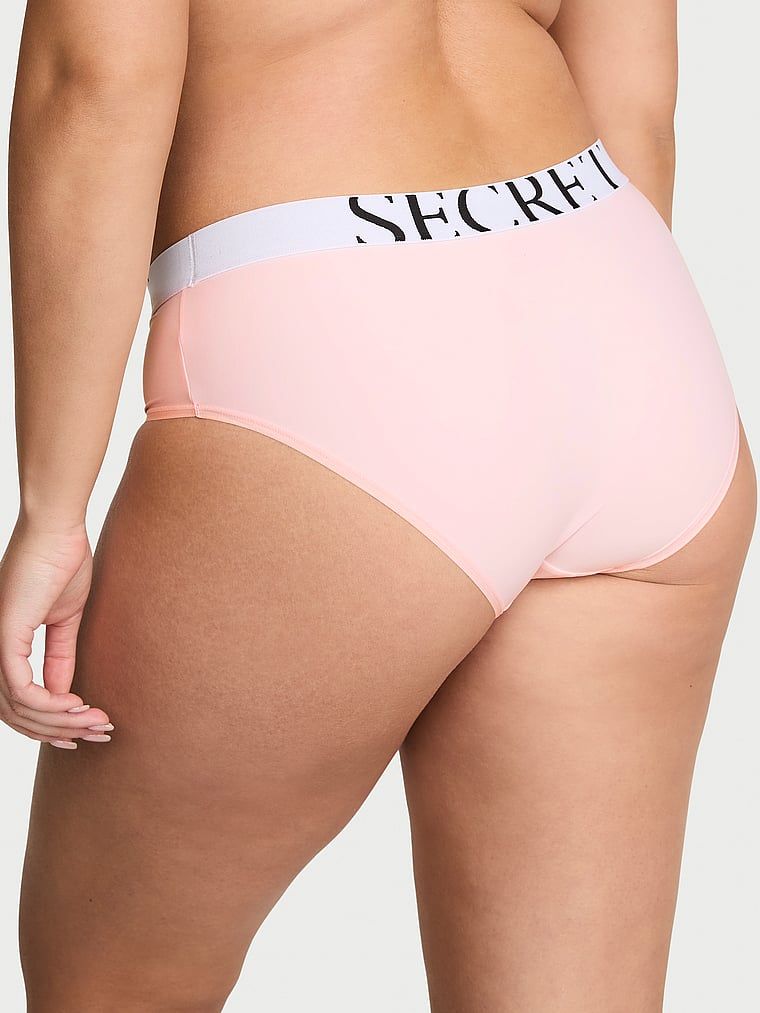 Majtki z logo Cool Hiphugger. Produkt ma kolor różowy i pochodzi z kolekcji Victoria's Secret. 