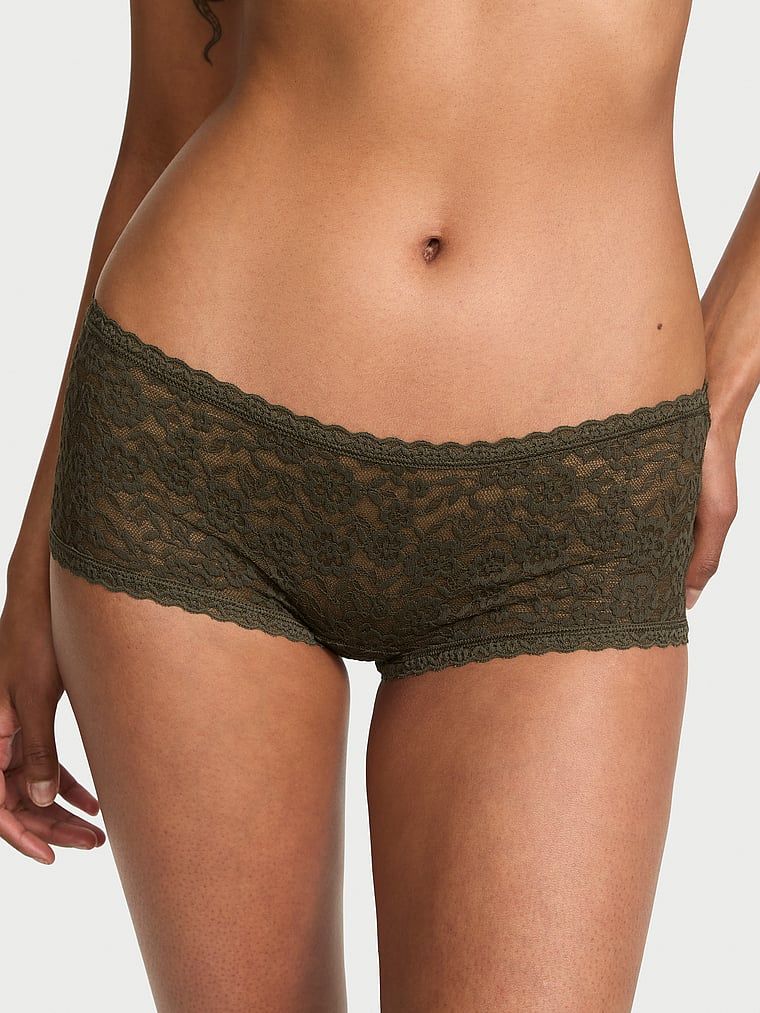 Majtki koronkowe szorty z niskim stanem Boyshort. Produkt ma kolor zielony i pochodzi z kolekcji Lacie. 