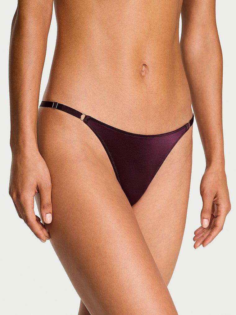 Majtki brazyliany z paseczkami z tyłu Brazilian. Produkt ma kolor purpurowy i pochodzi z kolekcji Very Sexy. 