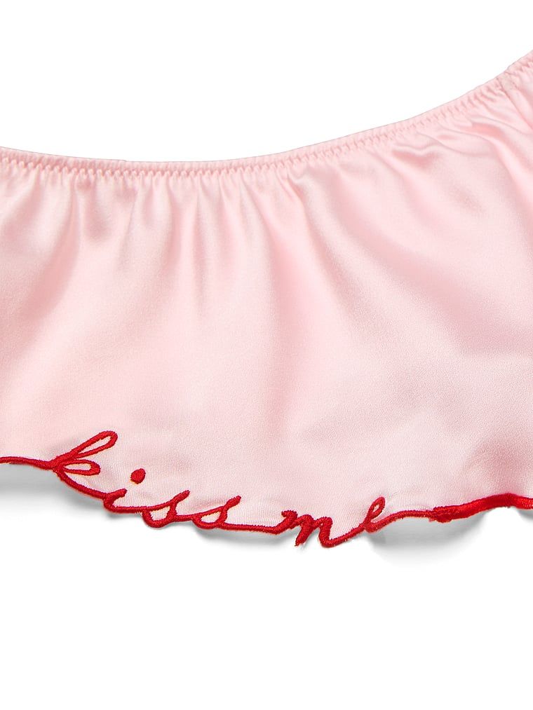 Majtki z falbankami Satin Flutter Cheeky. Produkt ma kolor różowy i pochodzi z kolekcji Very Sexy. 