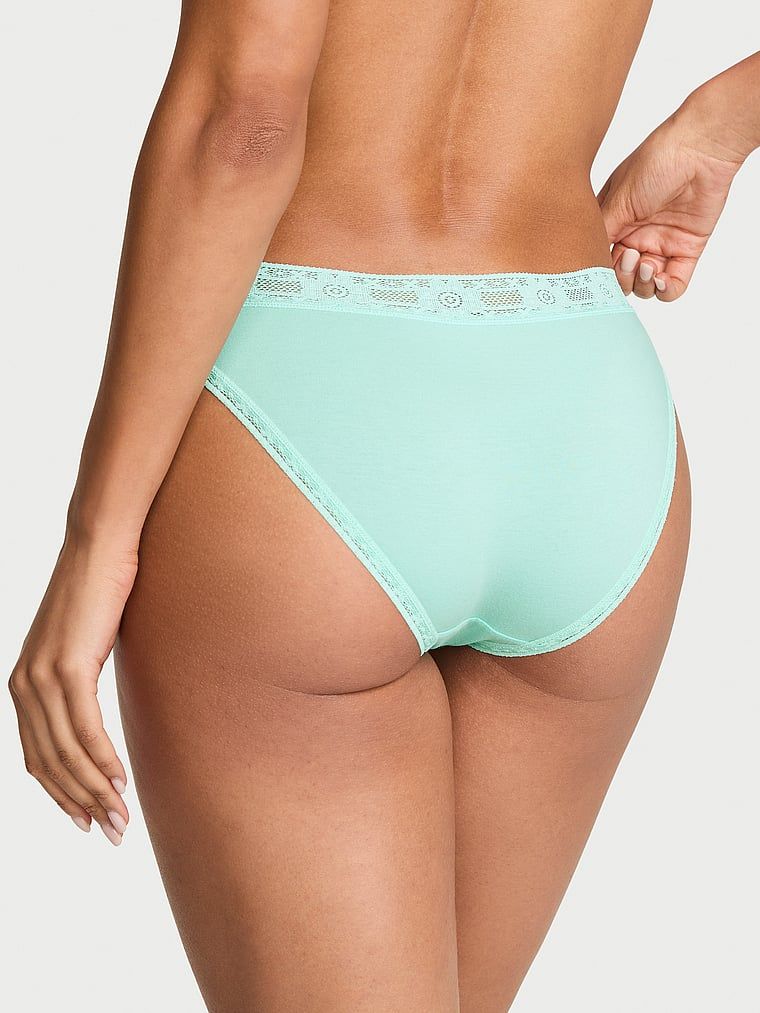 Majtki bawełniane z koronką szydełkową Bikini. Produkt ma kolor zielony i pochodzi z kolekcji Lace Trim. 