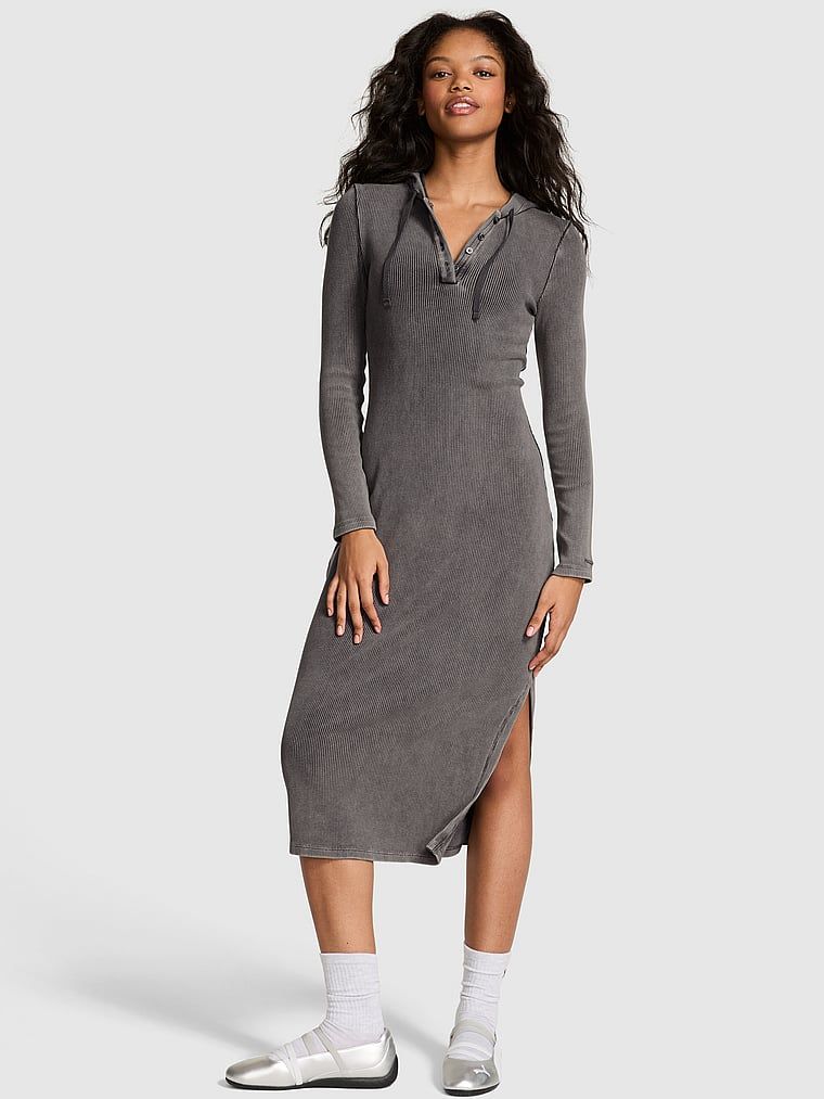 Sukienka Henley z kapturem