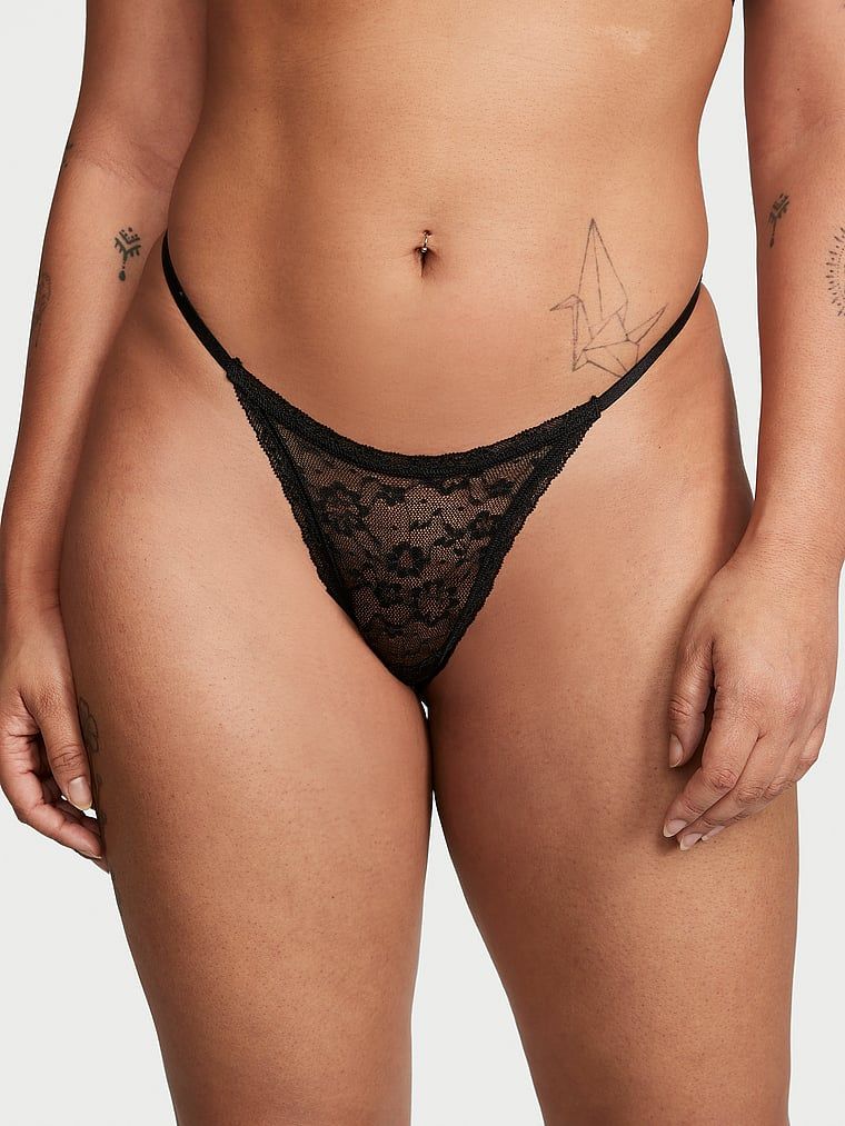 Stringi koronkowe Lace. Produkt ma kolor czarny i pochodzi z kolekcji Lacie. 