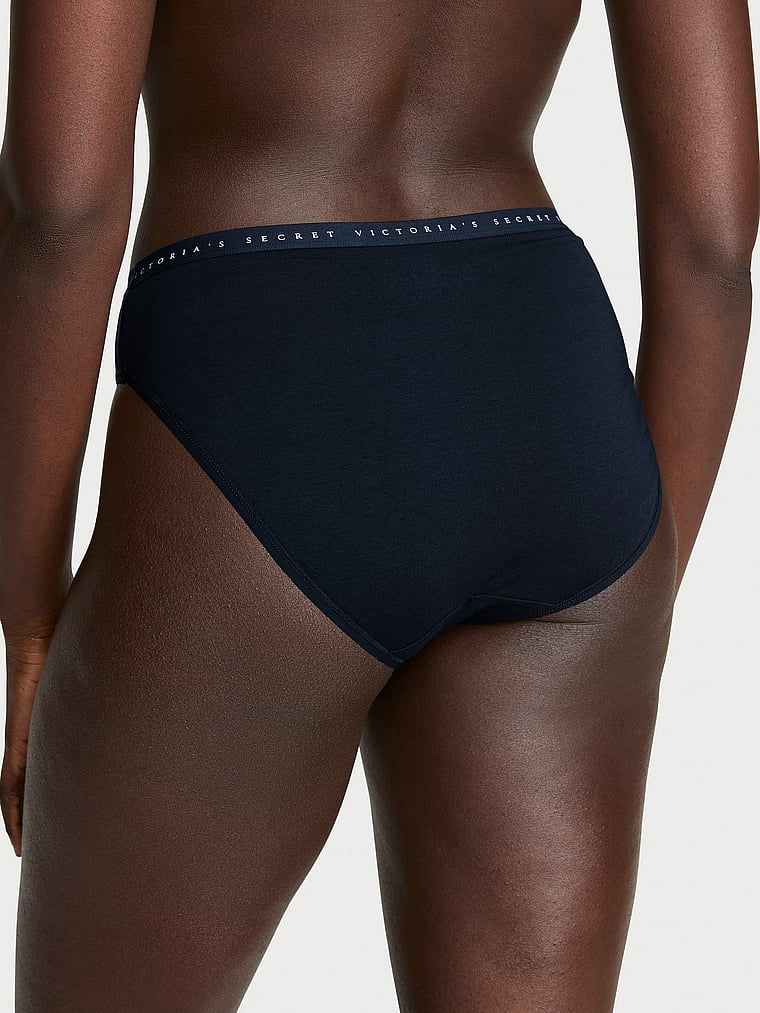 Majtki bawełniane figi z wysoko wyciętymi nogawkami High-Leg Brief. Produkt ma kolor niebieski i pochodzi z kolekcji Victoria's Secret. 