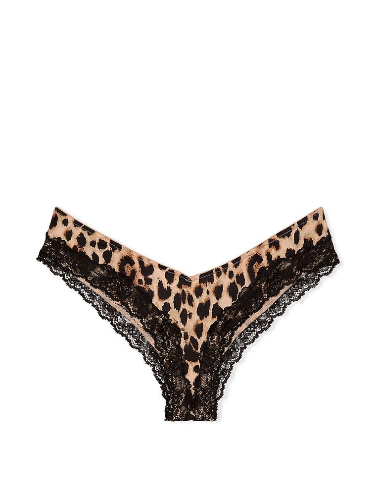 Majtki z koronką na krawędziach i wysoko wyciętymi nogawkami Lace-Trim Cheeky. Produkt ma wzór zwierzęcy i pochodzi z kolekcji Very Sexy. 