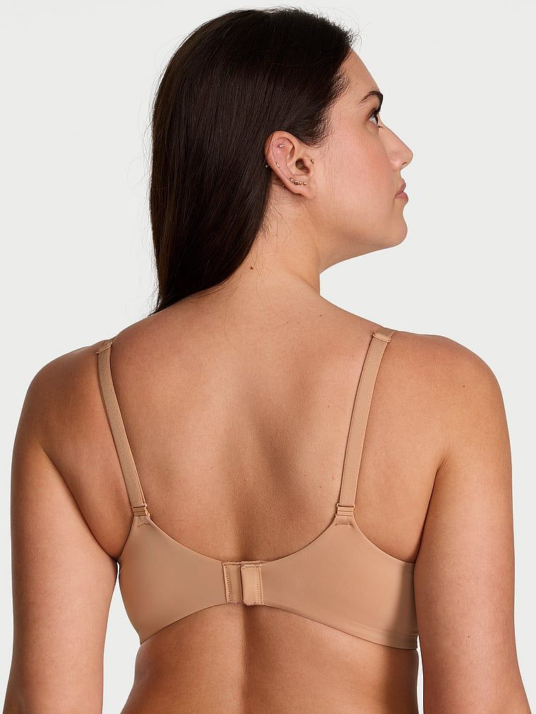 Biustonosz push-up Perfect Shape Smooth. Produkt ma kolor beżowy i pochodzi z kolekcji T-shirt. 