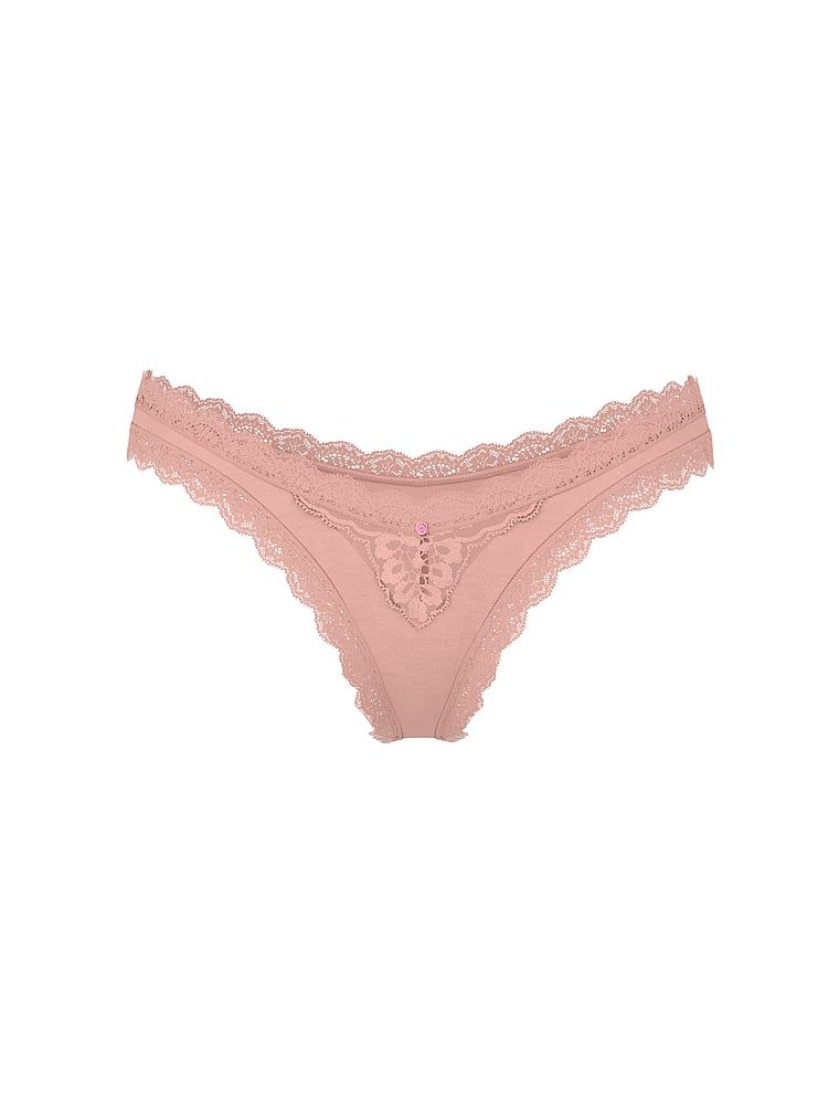 Majtki brazyliany z koronką Lace Trim Brazilian. Produkt ma kolor różowy i pochodzi z kolekcji Body by Victoria. 