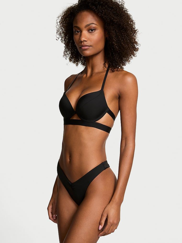Dół od bikini stringi Essential Cinched. Produkt ma kolor czarny i pochodzi z kolekcji Victoria's Secret Swim. 