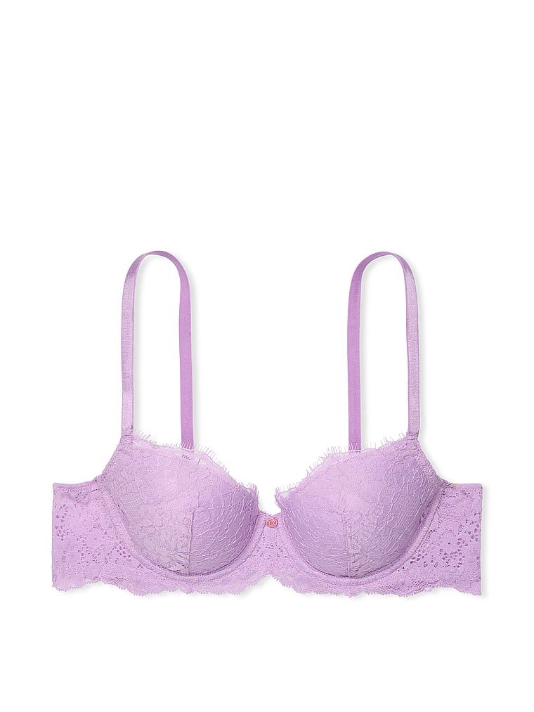 Na zdjęciu na białym tle widoczny jest biustonosz lekko usztywniany koronkowy Classic Demi. Produkt ma kolor purpurowy i pochodzi z kolekcji Dream Angels.