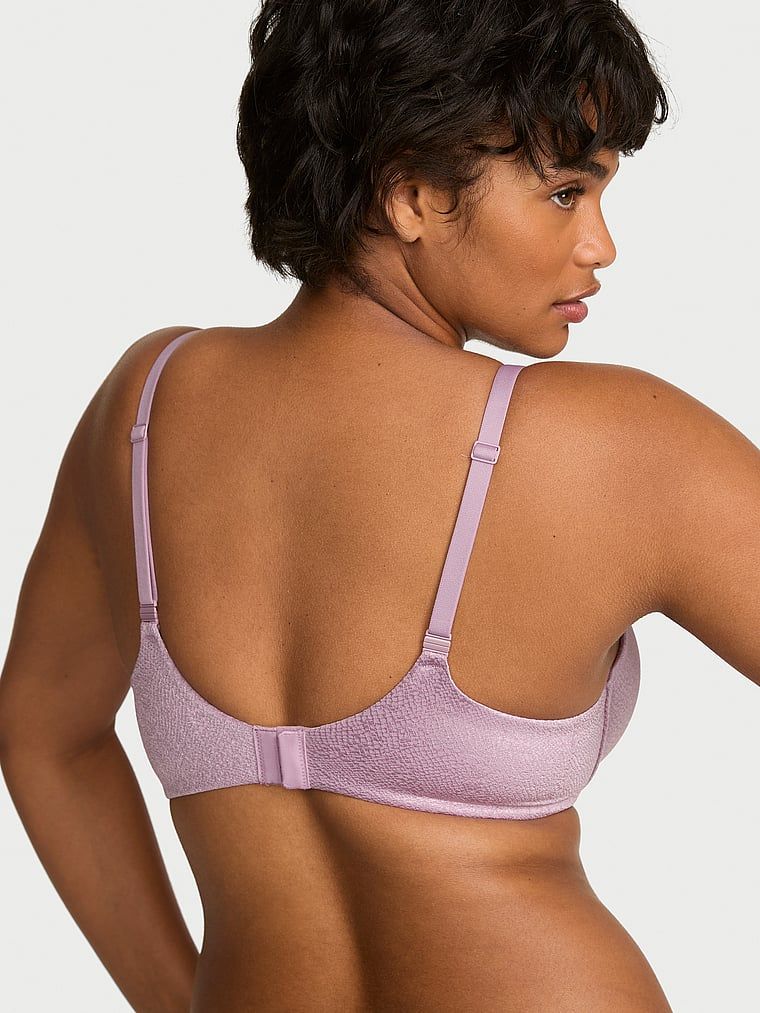 Biustonosz push-up Perfect Shape. Produkt ma kolor różowy i pochodzi z kolekcji Body by Victoria. 