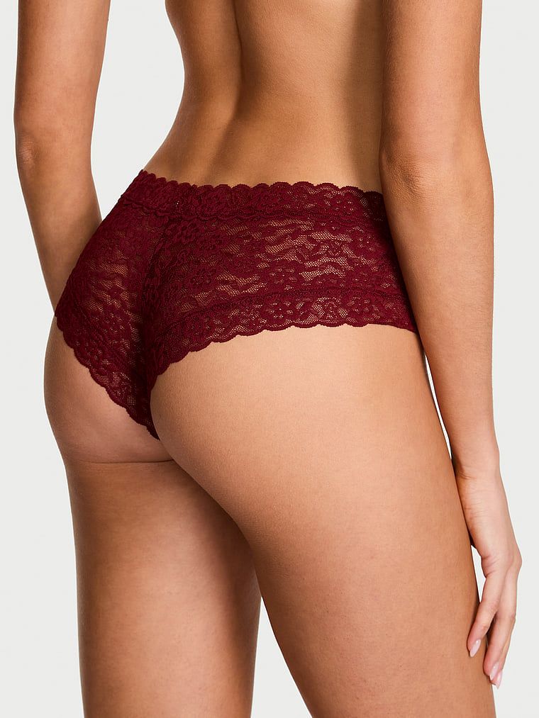 Majtki koronkowe z cekinami Lacie Sparkle Cheeky. Produkt ma kolor czerwony i pochodzi z kolekcji Lacie. 