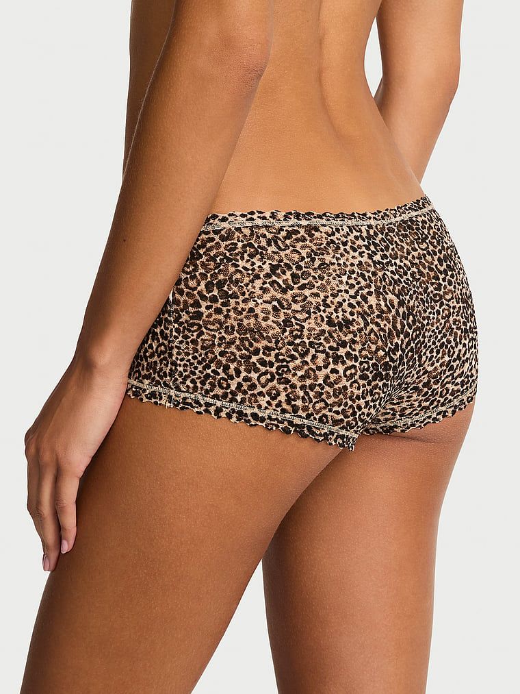 Majtki koronkowe szorty z niskim stanem Boyshort. Produkt ma kolor wzorzysty i pochodzi z kolekcji Lacie. 