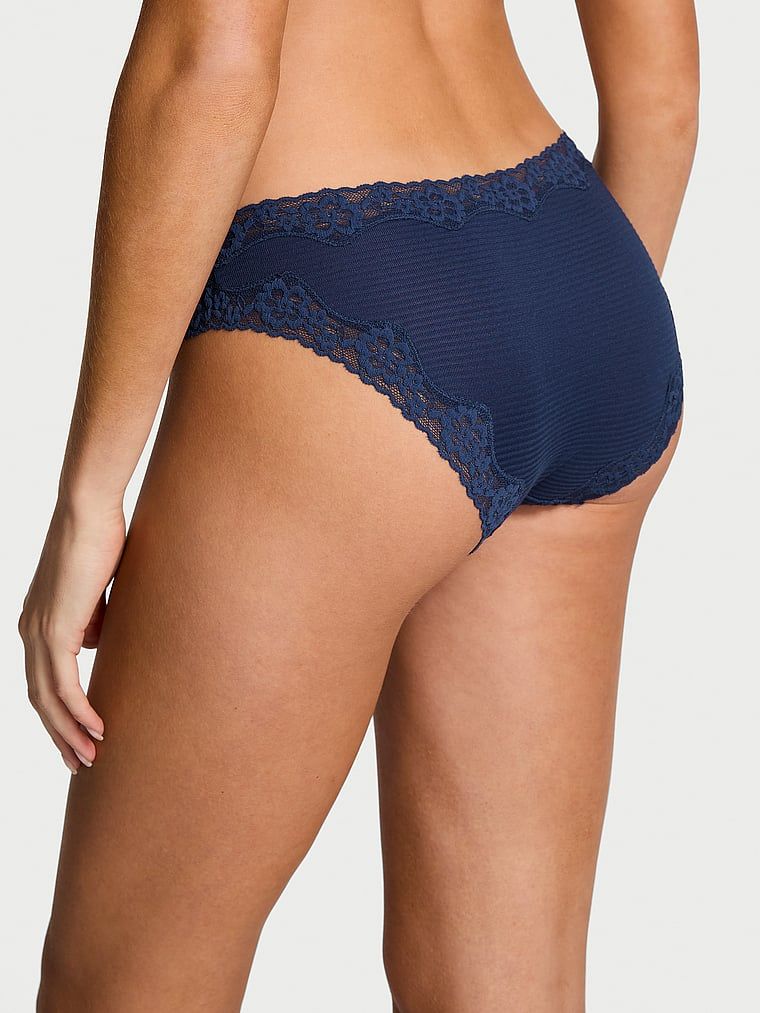 Majtki bawełniane w paseczki z koronką na krawędziach Bikini. Produkt ma kolor niebieski i pochodzi z kolekcji Lace Trim. 