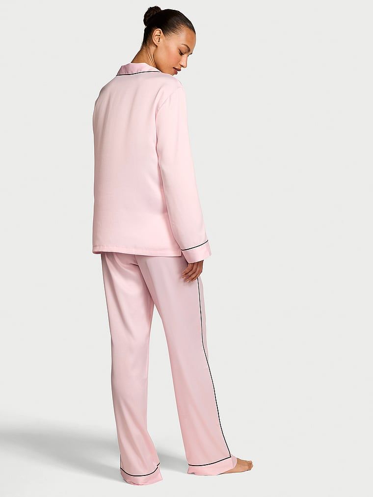 Piżama satynowa błyszcząca z długimi rękawami Glazed Satin. Produkt ma kolor różowy i pochodzi z kolekcji Victoria's Secret. 