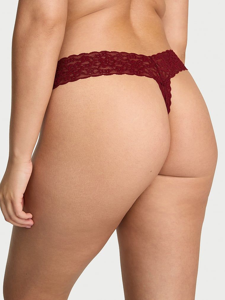 Stringi koronkowe Lace. Produkt ma kolor czerwony i pochodzi z kolekcji Lacie. 