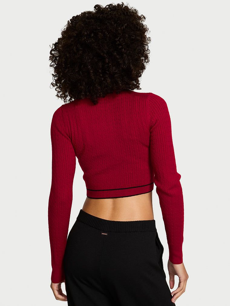 Kardigan z dzianiny zapinany na suwak Luxe Cable-Knit. Produkt ma kolor czerwony i pochodzi z kolekcji Victoria's Secret. 