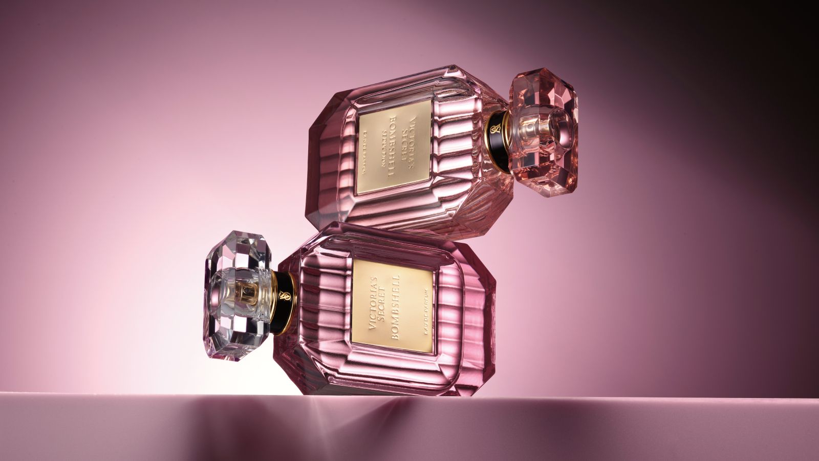 Mgiełka perfumowana a woda perfumowana – czym się różnią i którą wybrać?